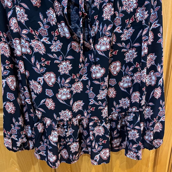 LOFT Floral Peasant Boho Peblum Blouse With Ruffled Hem Size Medium - Picture 4 of 7